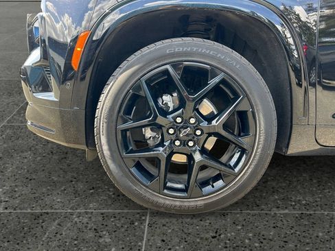 Used 2024 Chevrolet Traverse RS AWD/4WD image 4