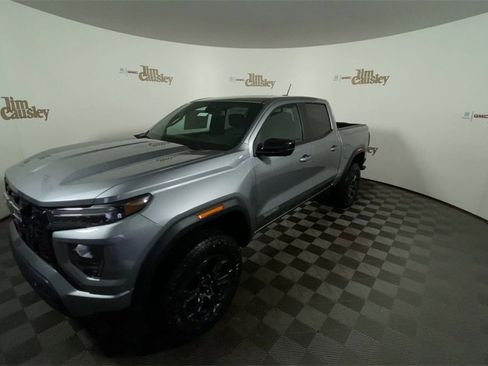 Used 2025 GMC Canyon Elevation w/ Convenience Package image 4