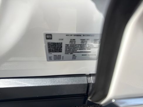 Used 2025 GMC Yukon Denali w/ Denali Reserve Package AWD/4WD image 39