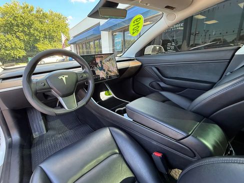 Used 2019 Tesla Model 3 Standard Range Plus RWD image 41