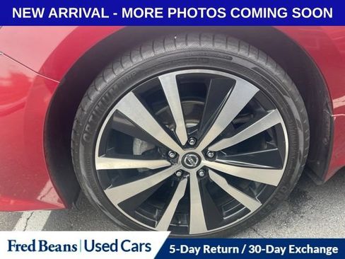 Used 2022 Nissan Altima 2.5 SR AWD/4WD image 13