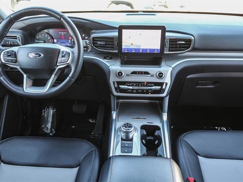 Used 2023 Ford Explorer XLT w/ Equipment Group 202A image 16