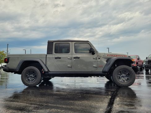 Used 2023 Jeep Gladiator Mojave w/ Cold Weather Group AWD/4WD image 2