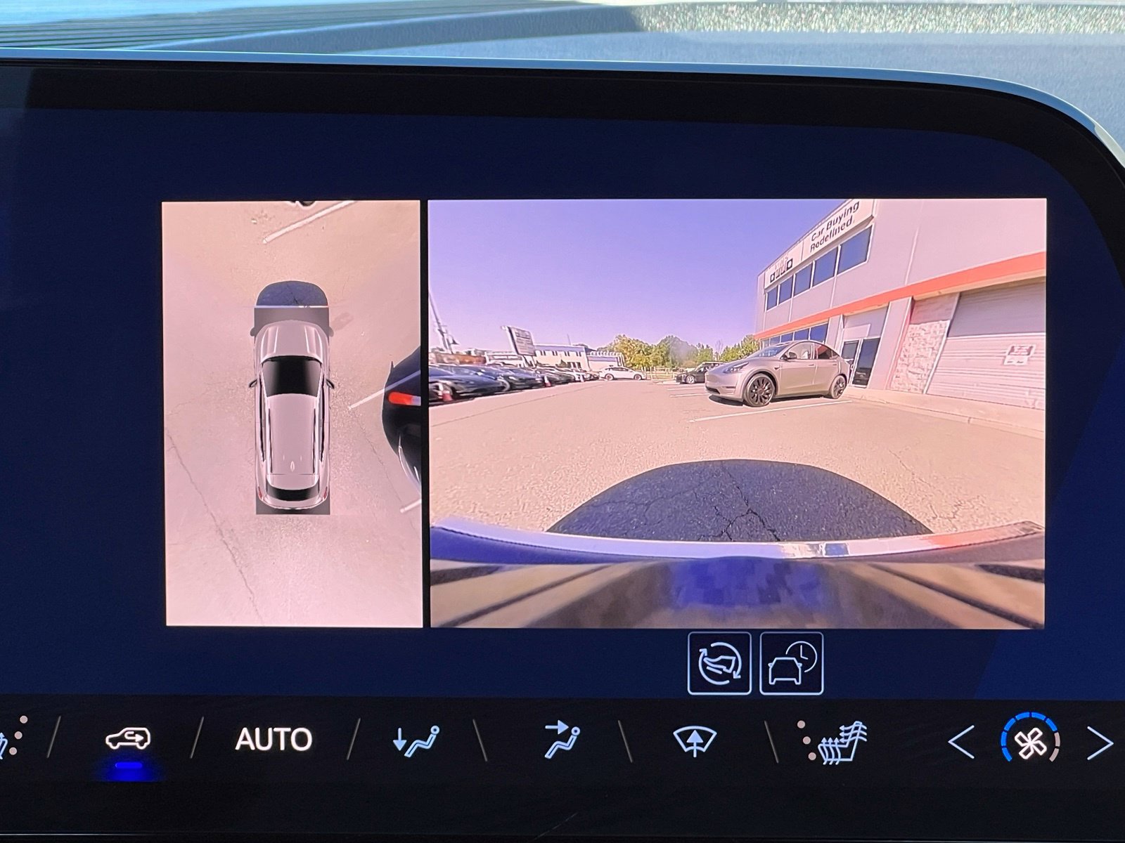 Used 2024 Chevrolet Equinox EV RS FWD image 25