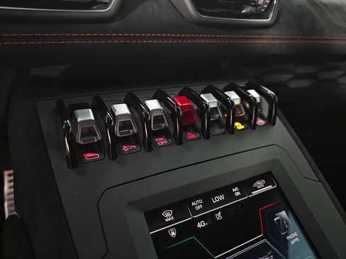 Used 2023 Lamborghini Huracan STO RWD image 44