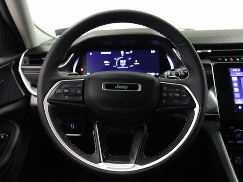 Used 2023 Jeep Grand Cherokee L Laredo w/ Luxury Tech Group I image 14