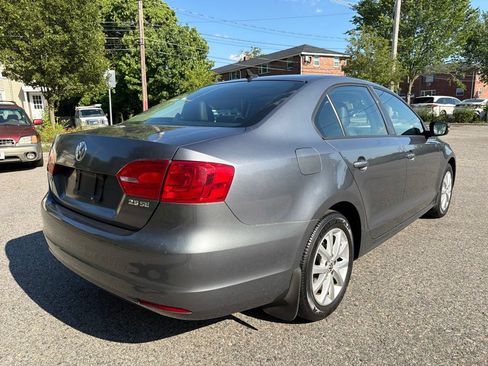 Used 2012 Volkswagen Jetta SE FWD image 5