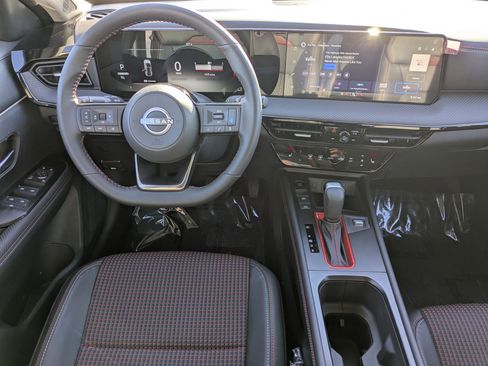 New 2026 Nissan Kicks SR w/ SR Premium Package FWD image 27