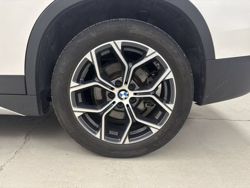 Used 2022 BMW X1 xDrive28i AWD/4WD image 12