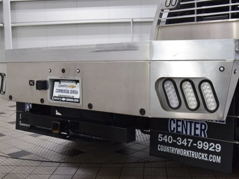 Used 2024 RAM 5500 4x4 Crew Cab image 14