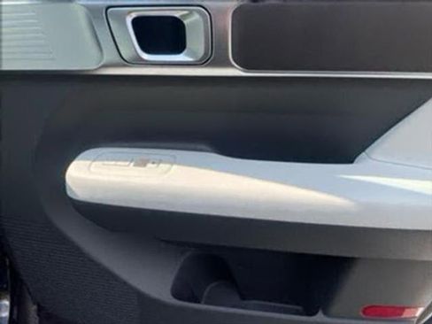 New 2025 Hyundai Santa Fe SE image 24