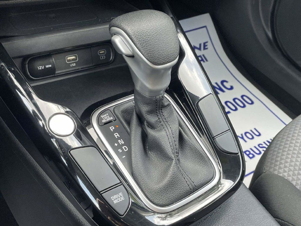 Used 2024 Kia Soul S FWD image 28