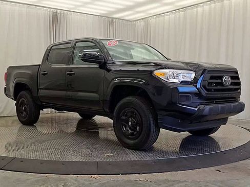 Certified 2022 Toyota Tacoma SR AWD/4WD image 5