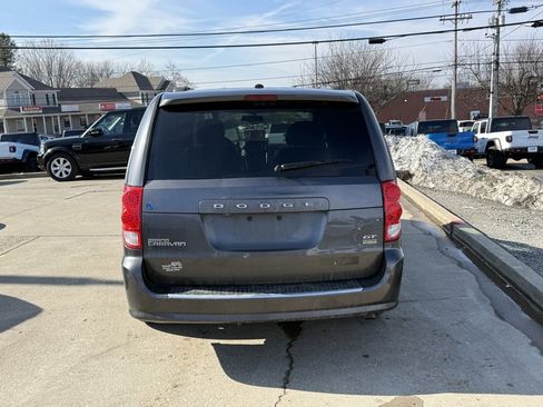Used 2017 Dodge Grand Caravan GT image 7