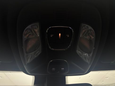 Used 2023 Jeep Compass High Altitude AWD/4WD image 28