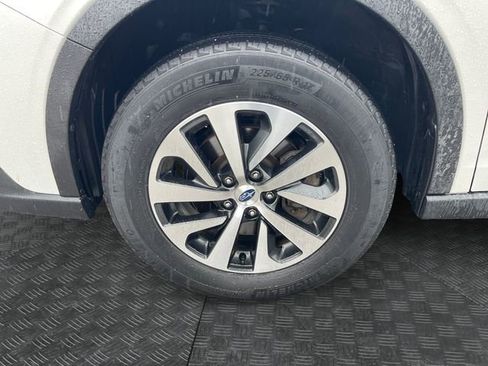 Used 2020 Subaru Outback Premium AWD/4WD image 14
