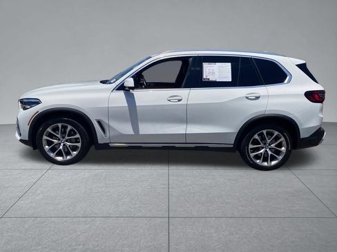 Used 2022 BMW X5 xDrive40i w/ Premium Package AWD/4WD image 4