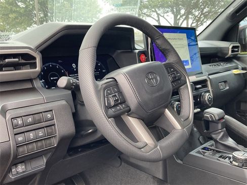 New 2025 Toyota Tacoma TRD Off-Road image 9