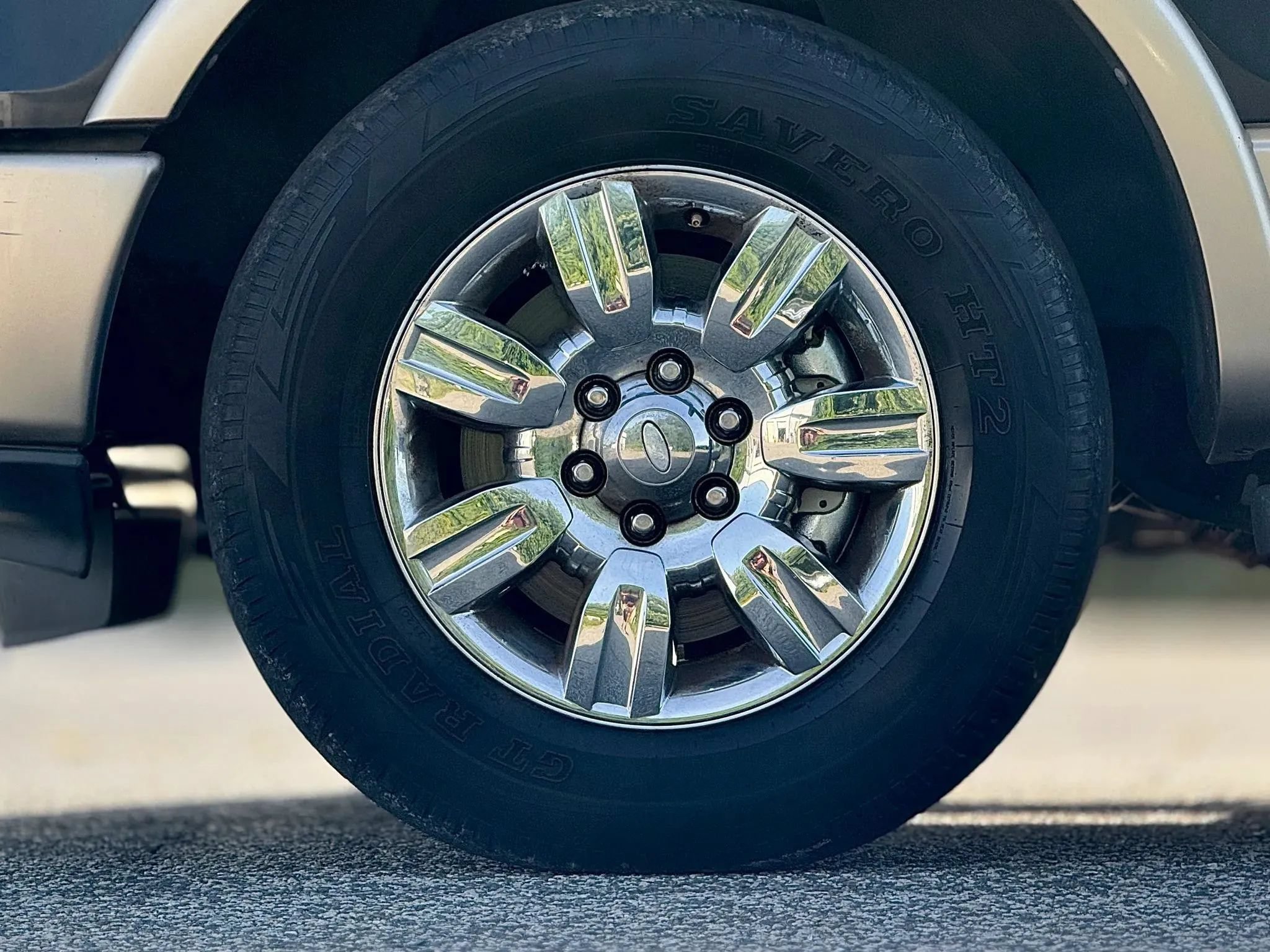 Used 2012 Ford F150 Lariat w/ Lariat Chrome Pkg RWD image 28