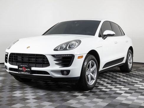 Used 2018 Porsche Macan image 2
