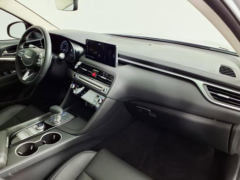 Certified 2025 Genesis G70 2.5T image 9