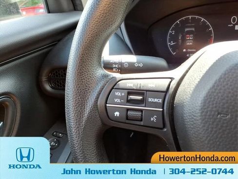 Used 2025 Honda HR-V LX image 18