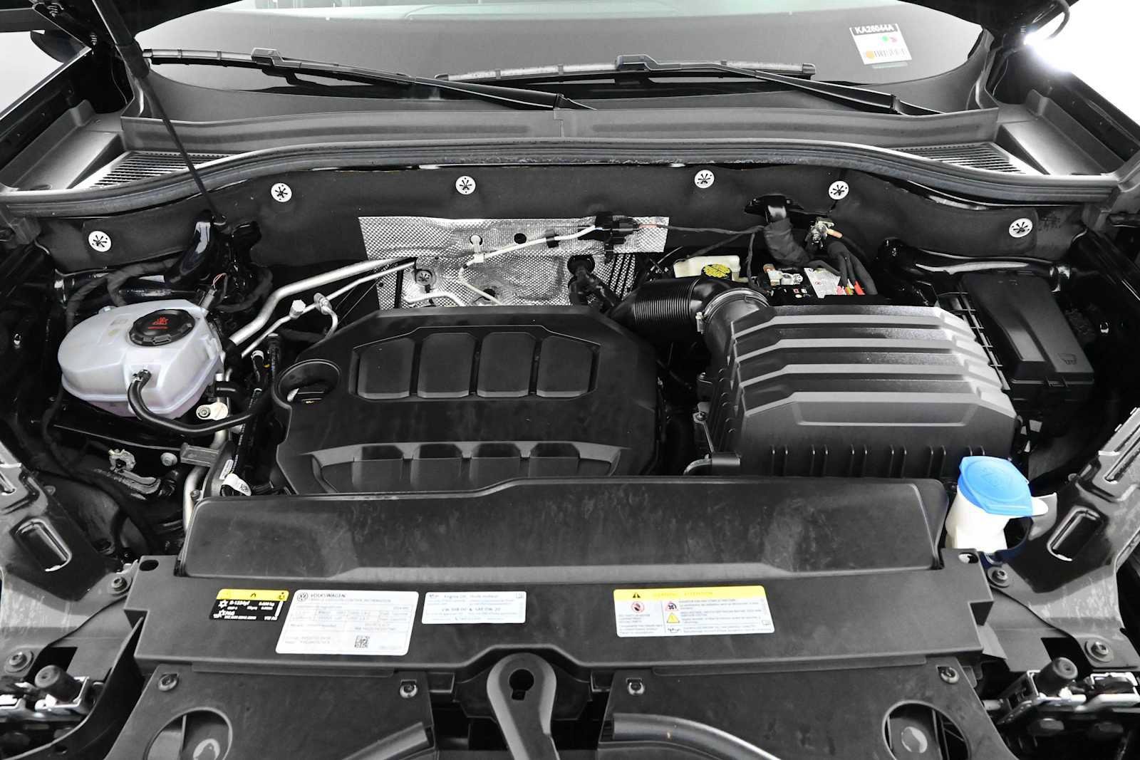 Certified 2024 Volkswagen Atlas SE FWD image 30