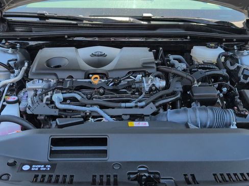 Used 2025 Toyota Camry SE w/ Convenience Package FWD image 28