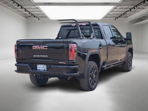 Used 2024 GMC Sierra 2500 AT4 w/ AT4 Premium Plus Package AWD/4WD image 6