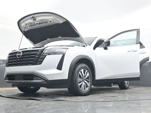New 2026 Nissan Pathfinder SL FWD image 42