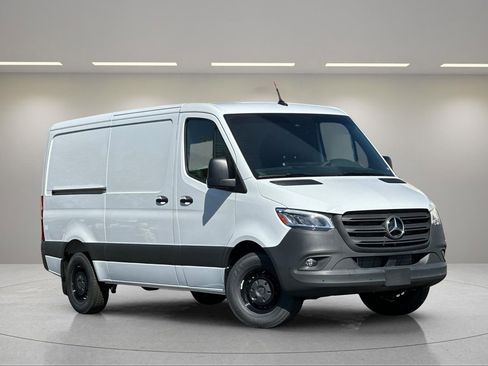 New 2024 Mercedes-Benz Sprinter 144 Cargo image 2