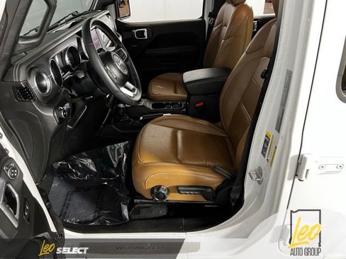 Used 2022 Jeep Wrangler Unlimited Sahara w/ Safety Group AWD/4WD image 11