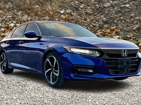 Used 2018 Honda Accord Sport image 10