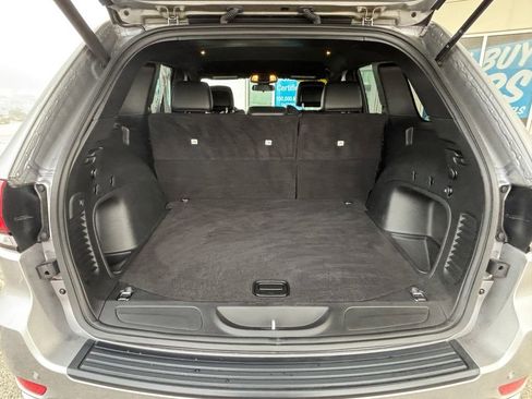 Used 2021 Jeep Grand Cherokee Laredo X image 27