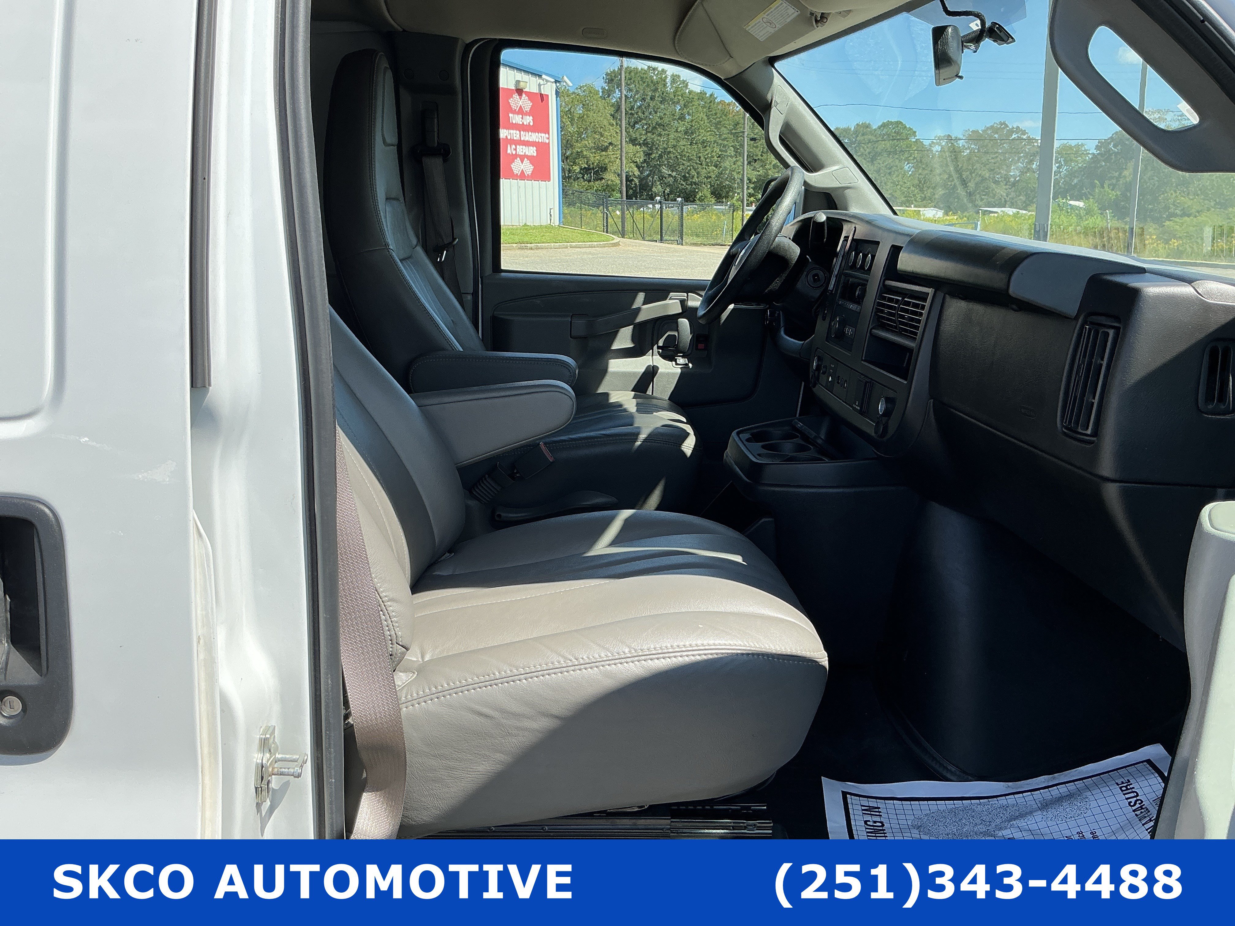 Used 2025 Chevrolet Express 2500 Extended w/ Driver Convenience Package RWD image 13