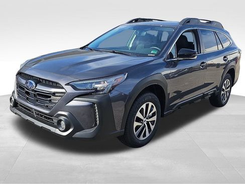 Certified 2025 Subaru Outback Premium image 2
