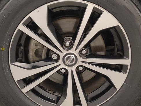 Used 2023 Nissan Sentra SV w/ All-Weather Package FWD image 31