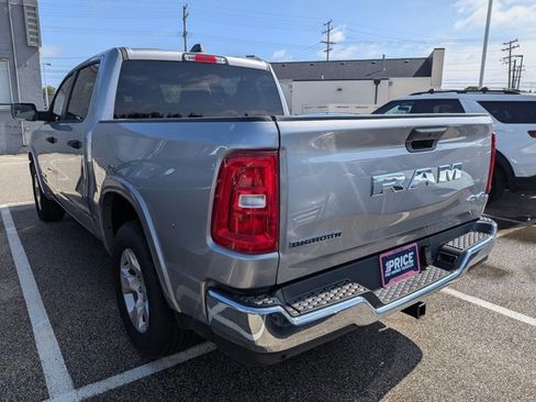 Used 2025 RAM 1500 Big Horn AWD/4WD image 8