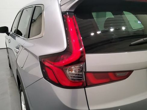 Used 2024 Honda CR-V LX image 8