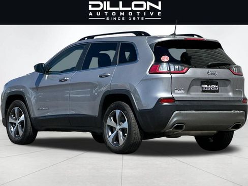 Used 2022 Jeep Cherokee Limited w/ Mopar Interior Package AWD/4WD image 6