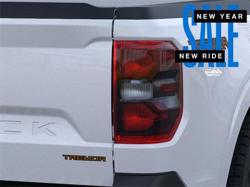 New 2025 Ford Maverick Tremor image 22