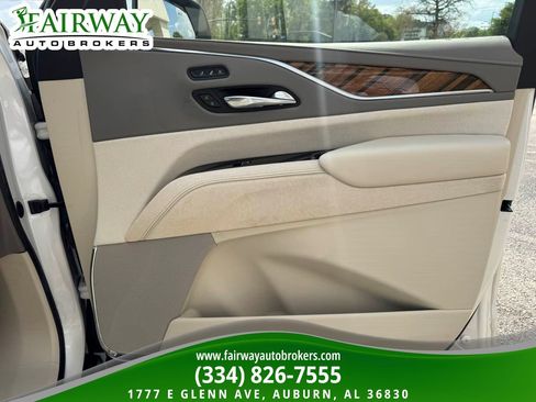 Used 2022 Cadillac Escalade Premium Luxury Platinum image 34