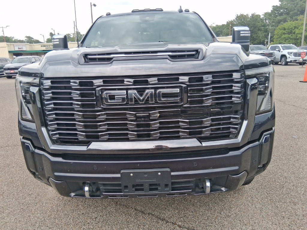 Used 2024 GMC Sierra 2500 Denali Ultimate w/ Max Trailering Package AWD/4WD image 2