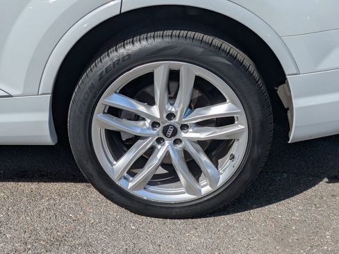 Used 2018 Audi Q7 3.0T Prestige image 33