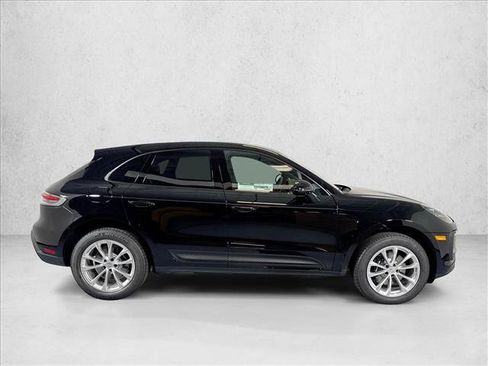 Used 2026 Porsche Macan AWD/4WD image 8