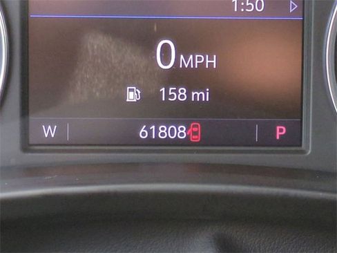 Used 2022 Buick Enclave Essence w/ Sport Touring Edition image 11