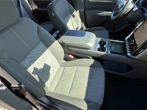 Used 2025 GMC Acadia Elevation image 20