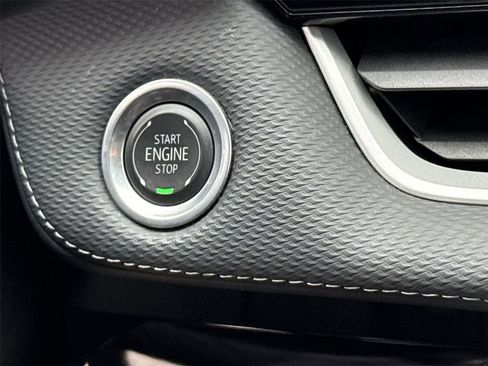 Used 2025 Chevrolet Equinox LT FWD image 15