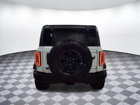 Used 2023 Ford Bronco Wildtrak image 9