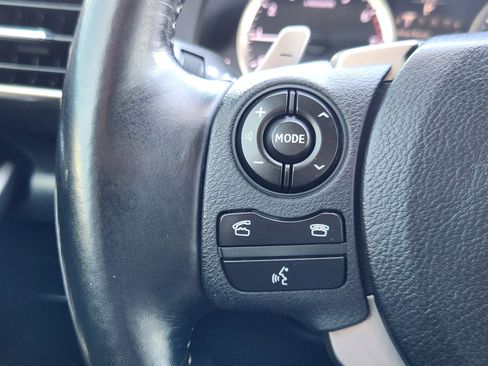 Used 2016 Lexus IS 200t RWD image 19